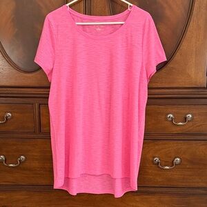 Lilly Pulitzer Bright Pink Short Sleeve Tee - NWOT. Never Worn.